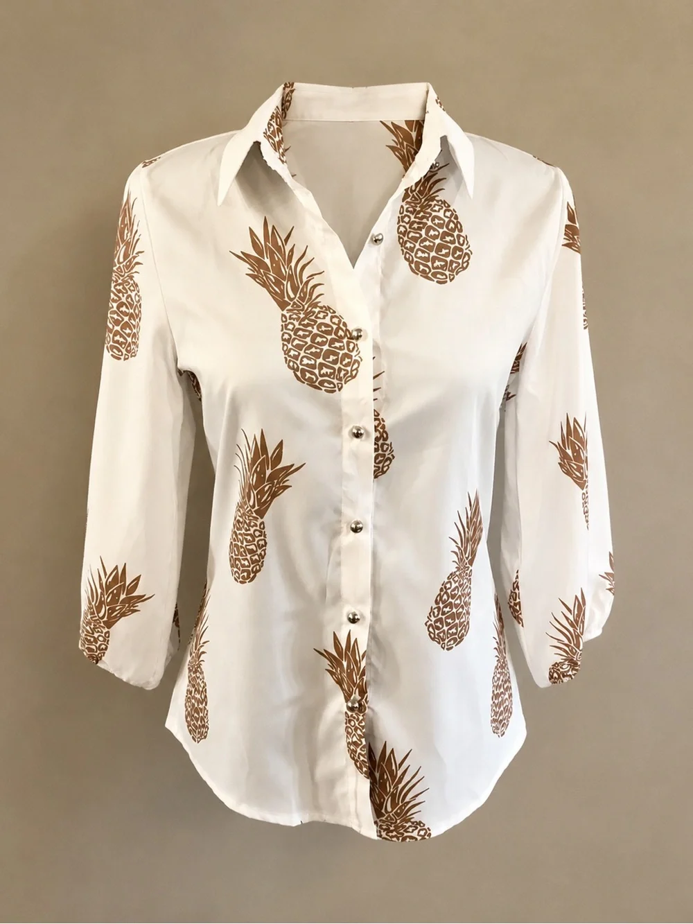 NEW Women's Pineapple Print Button-Up Shirt Blouse NWOT Small - Picture 2 of 6